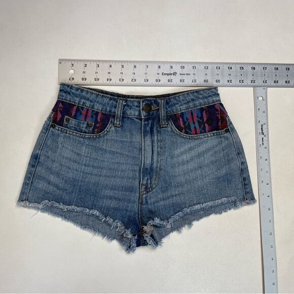 Urban Outfitters BDG High Rise Dree Cheeky Cut Off Denim Jean Shorts Women 25 - Picture 6 of 6